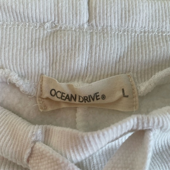 Ocean Drive Joggers - Picture 5 of 5